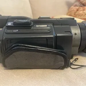 Annonce occasions - Camescope mini DV Sony DSR-PD 170 - Le - Le